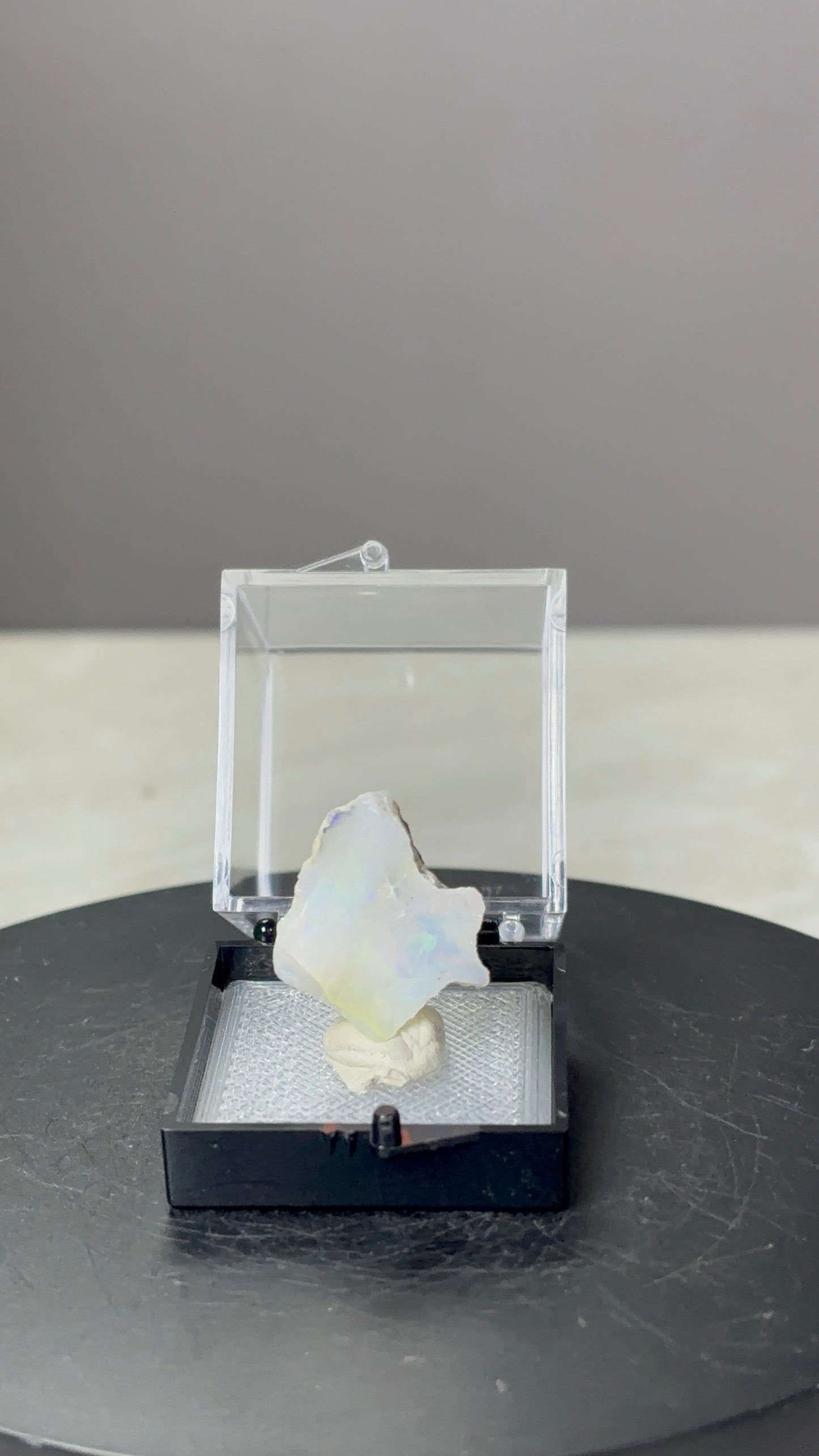 Welo Opal - Ethiopia - Perky Box